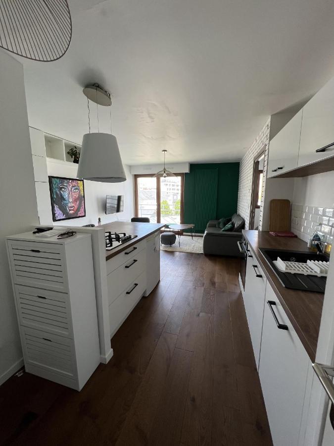 Appartement Accueillant, Tres Bien Situe Nantes Buitenkant foto